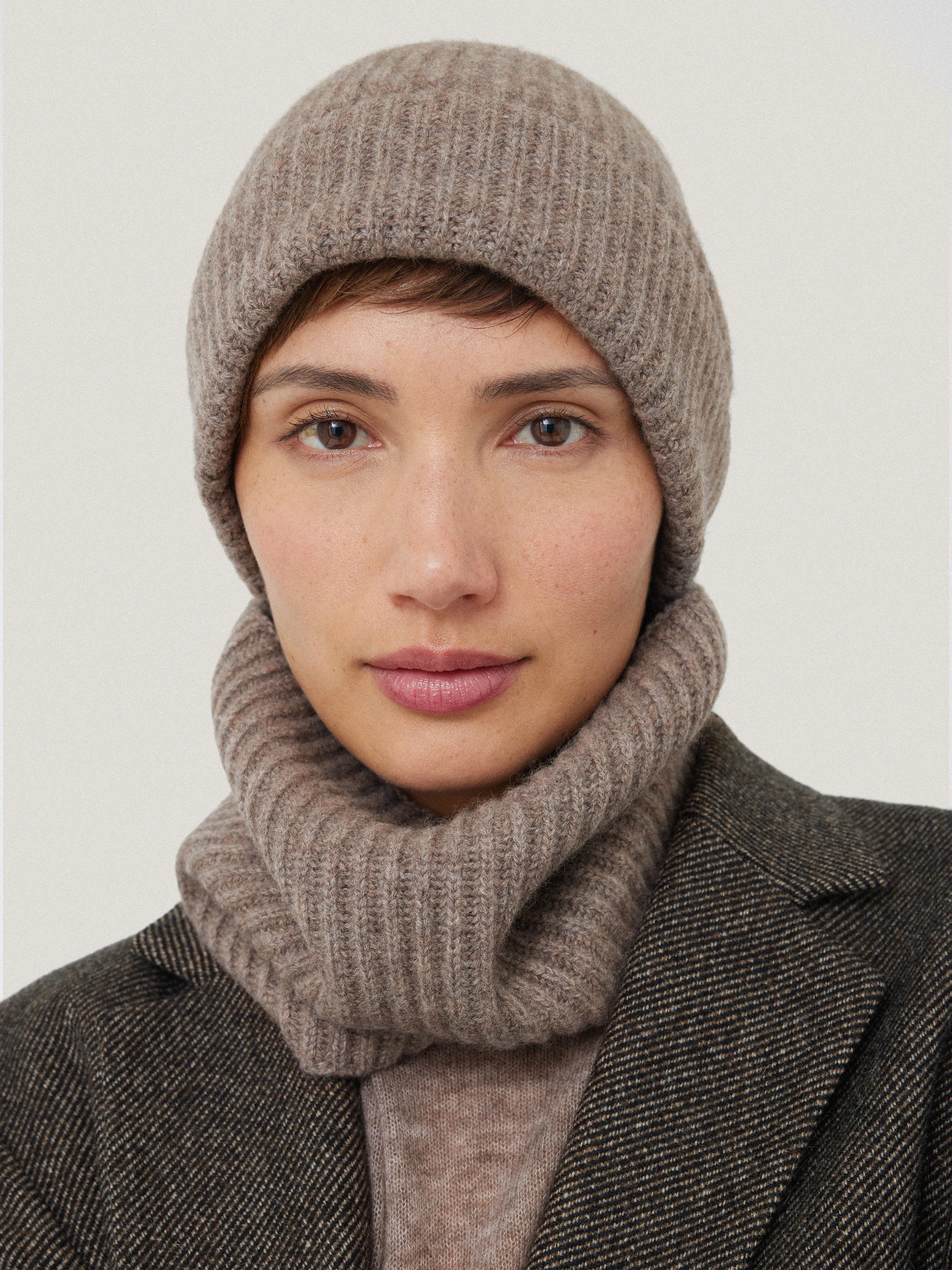 Wool Cashmere Blend Beanie | Oatmeal